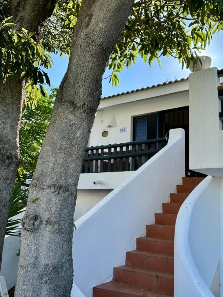 The Tree House 96C - Lagos Exterior photo