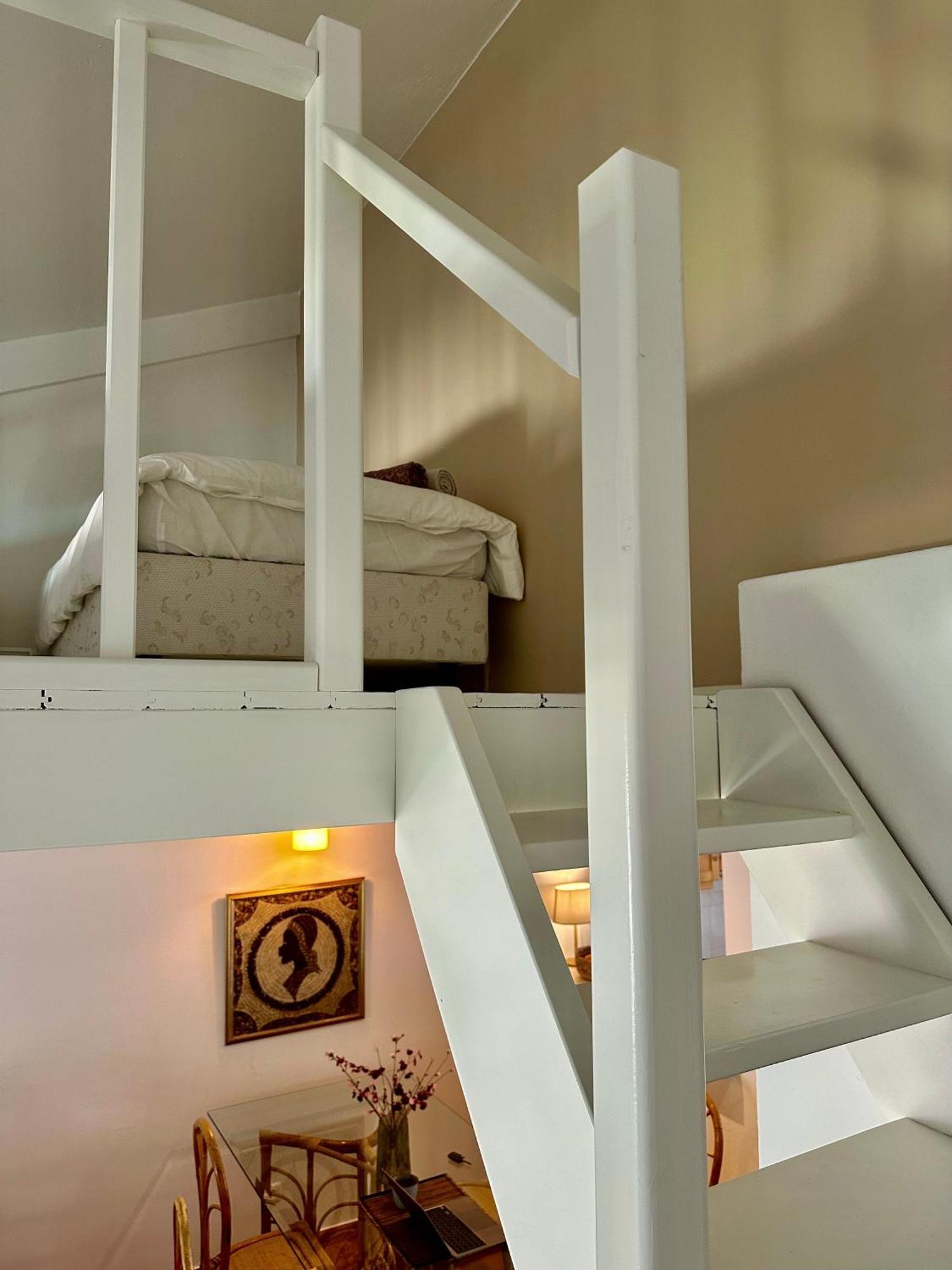 The Tree House 96C - Lagos Exterior photo